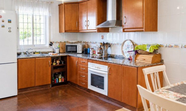 Resale - Bungalow -
Orihuela Costa - Lomas de Cabo Roig