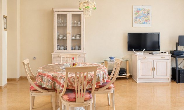 Resale - Bungalow -
Orihuela Costa - Lomas de Cabo Roig