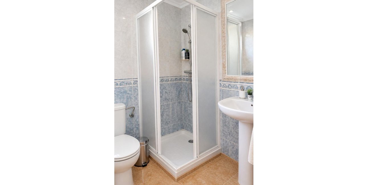 Resale - Bungalow -
Orihuela Costa - Lomas de Cabo Roig