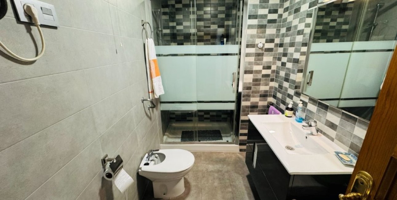 Resale - Apartment / flat -
Torrevieja - La Mata