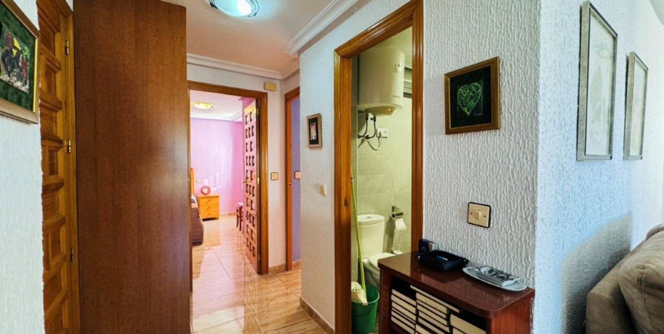 Resale - Apartment / flat -
Torrevieja - La Mata