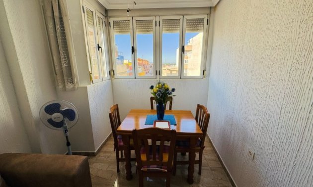 Resale - Apartment / flat -
Torrevieja - La Mata