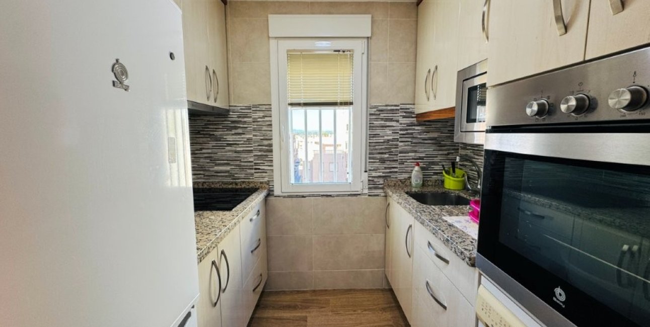 Resale - Apartment / flat -
Torrevieja - La Mata