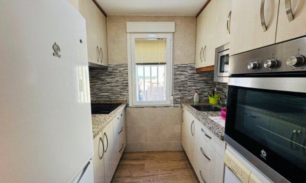 Resale - Apartment / flat -
Torrevieja - La Mata