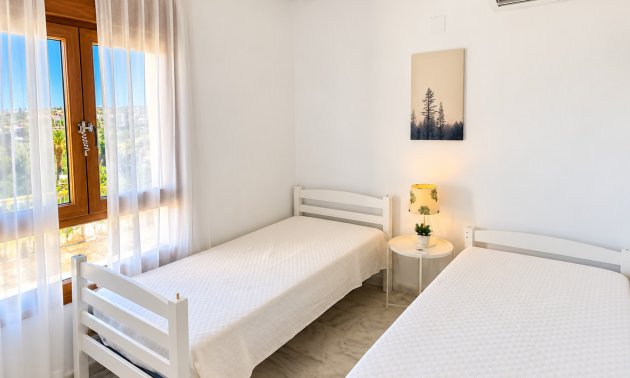 Resale - Apartment / flat -
Algorfa - La Finca Golf Resort