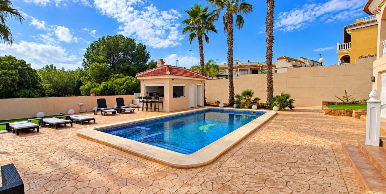 Resale - Villa -
Algorfa - Montemar