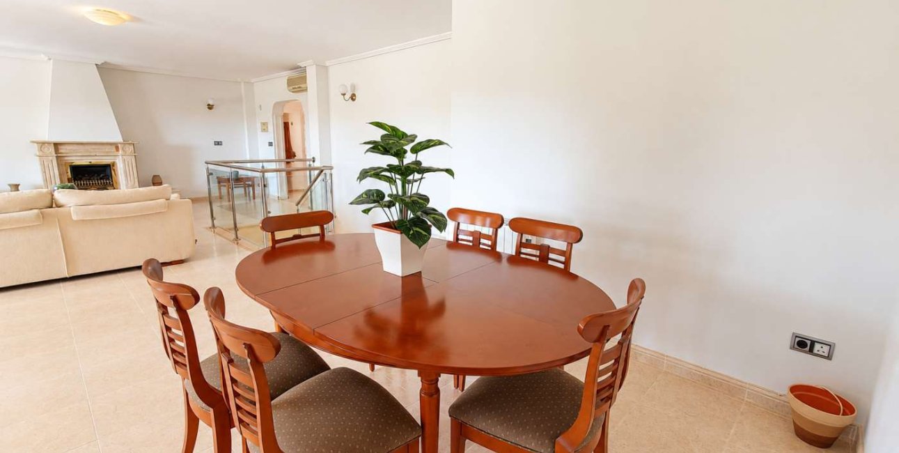 Resale - Villa -
Algorfa - Montemar