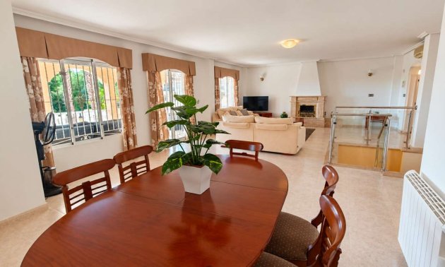 Resale - Villa -
Algorfa - Montemar