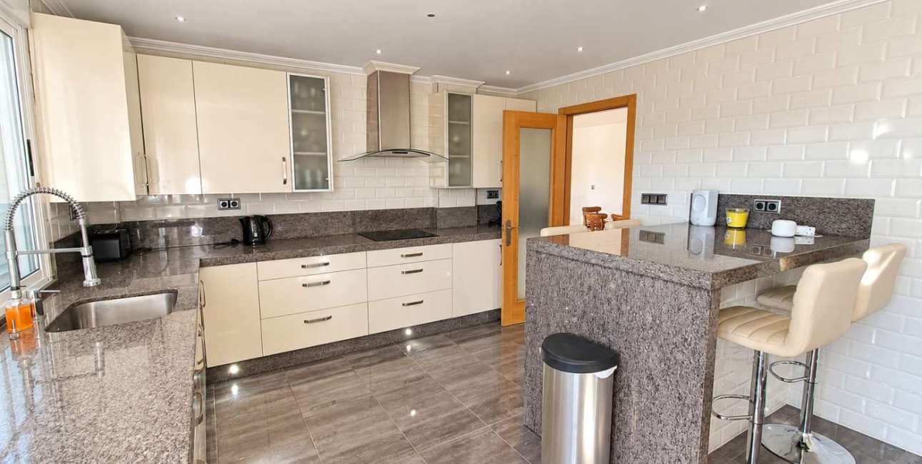 Resale - Villa -
Algorfa - Montemar