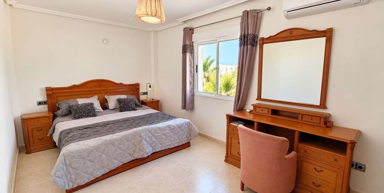 Resale - Villa -
Algorfa - Montemar