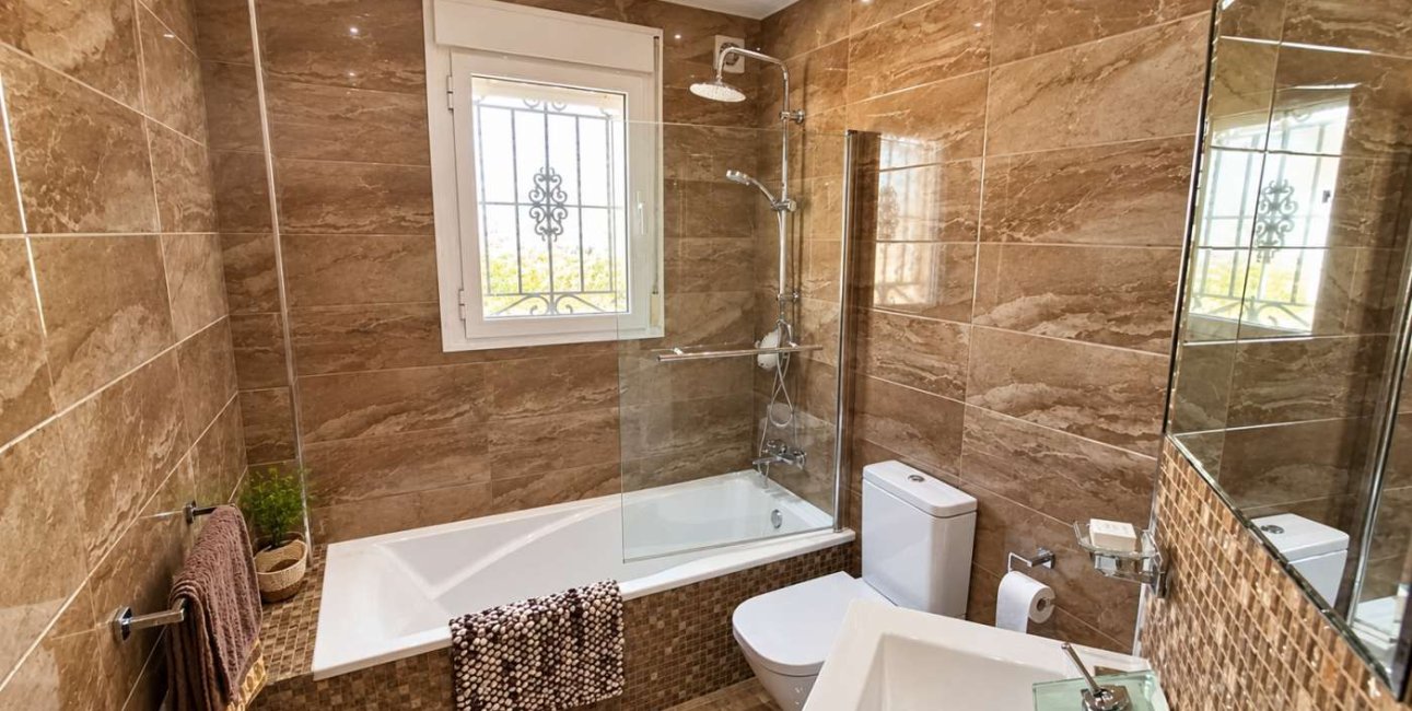 Resale - Villa -
Algorfa - Montemar