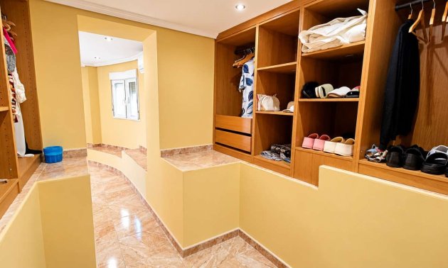 Resale - Villa -
Algorfa - Montemar
