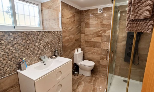 Resale - Villa -
Algorfa - Montemar