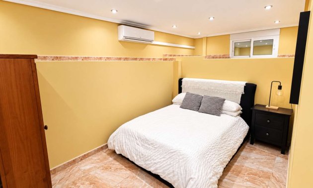 Resale - Villa -
Algorfa - Montemar