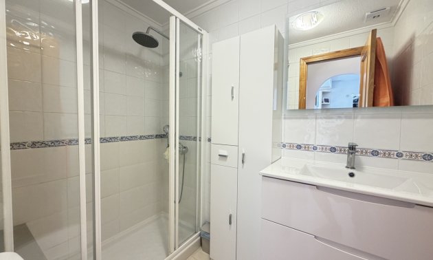 Resale - Apartment / flat -
Orihuela Costa - Villamartin