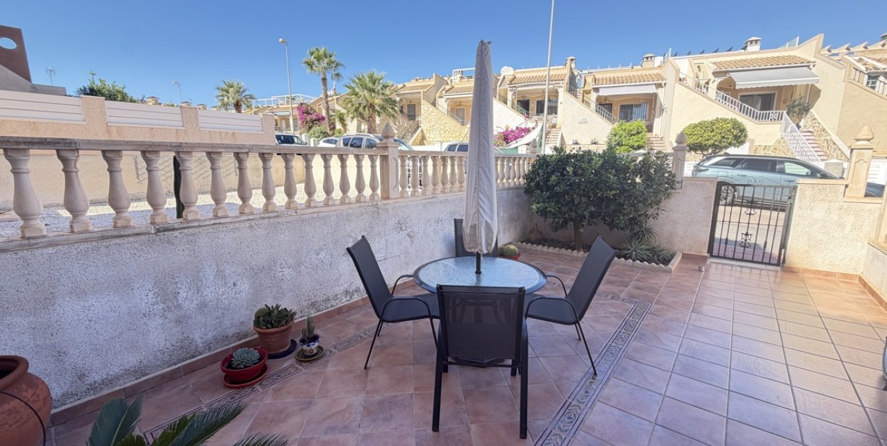 Resale - Apartment / flat -
Orihuela Costa - Villamartin