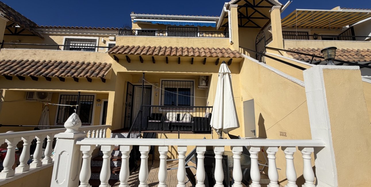Resale - Apartment / flat -
Orihuela Costa - Villamartin