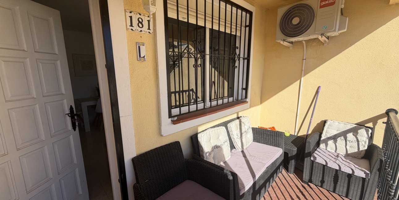 Resale - Apartment / flat -
Orihuela Costa - Villamartin