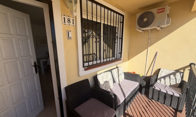 Resale - Apartment / flat -
Orihuela Costa - Villamartin