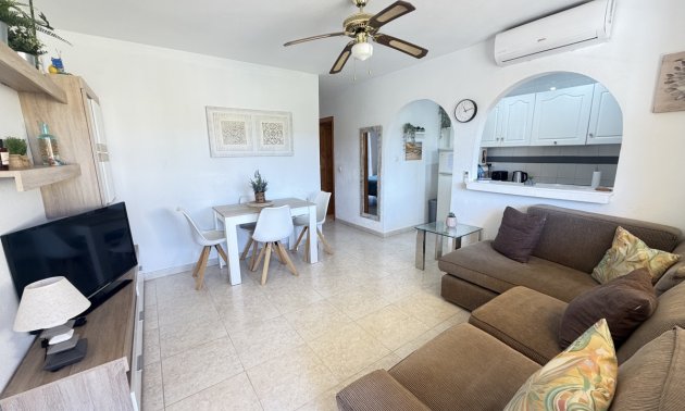 Resale - Apartment / flat -
Orihuela Costa - Villamartin