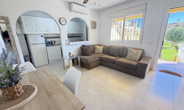 Resale - Apartment / flat -
Orihuela Costa - Villamartin