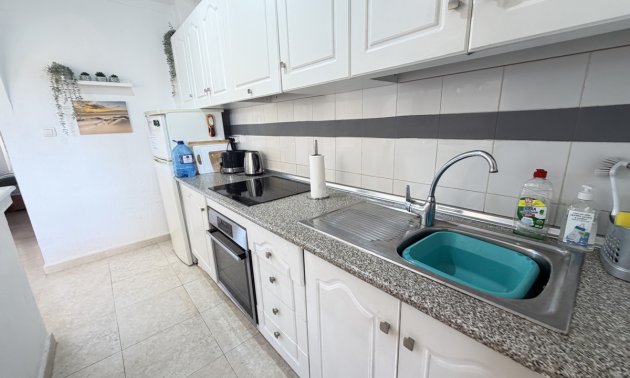 Resale - Apartment / flat -
Orihuela Costa - Villamartin