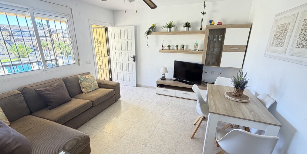 Resale - Apartment / flat -
Orihuela Costa - Villamartin
