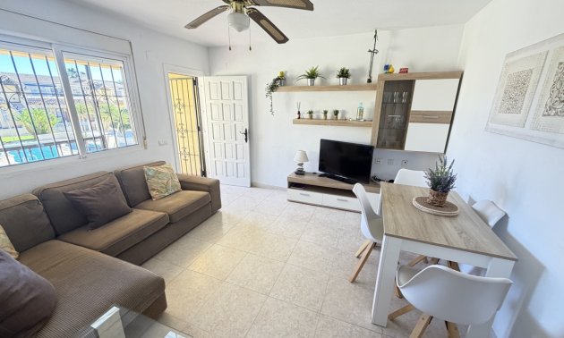 Resale - Apartment / flat -
Orihuela Costa - Villamartin