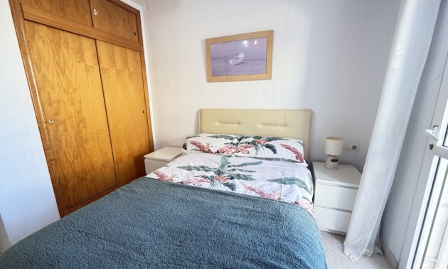Resale - Apartment / flat -
Orihuela Costa - Villamartin