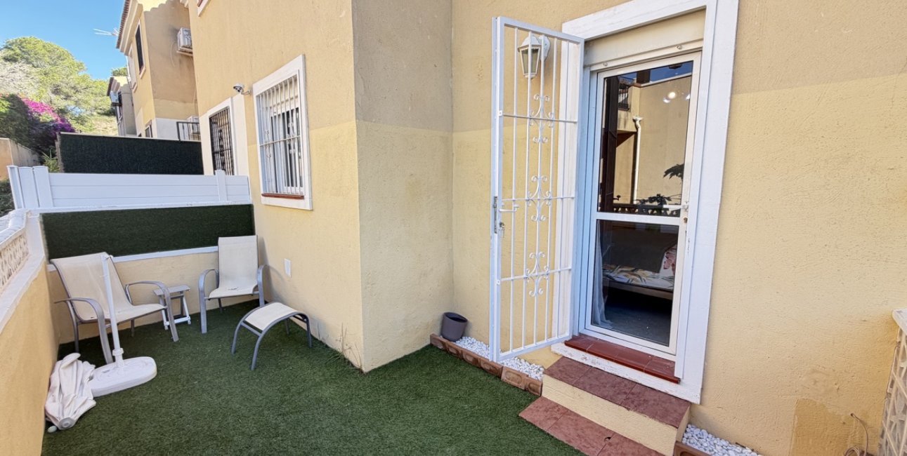 Resale - Apartment / flat -
Orihuela Costa - Villamartin