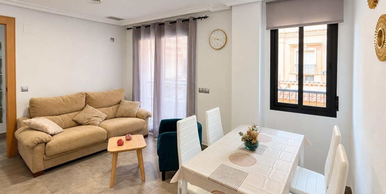 Rynek wtórny - Mieszkanie  -
Torrevieja - La Mata
