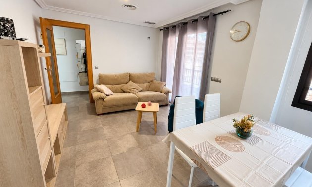 Rynek wtórny - Mieszkanie  -
Torrevieja - La Mata