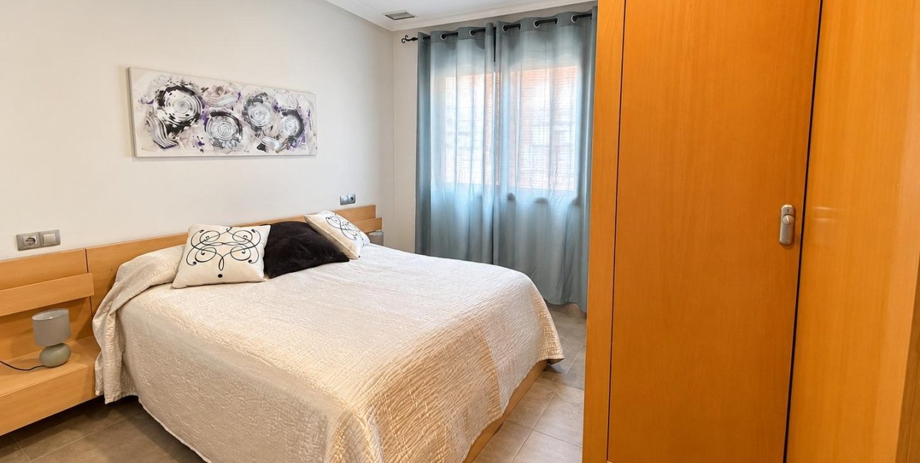 Rynek wtórny - Mieszkanie  -
Torrevieja - La Mata