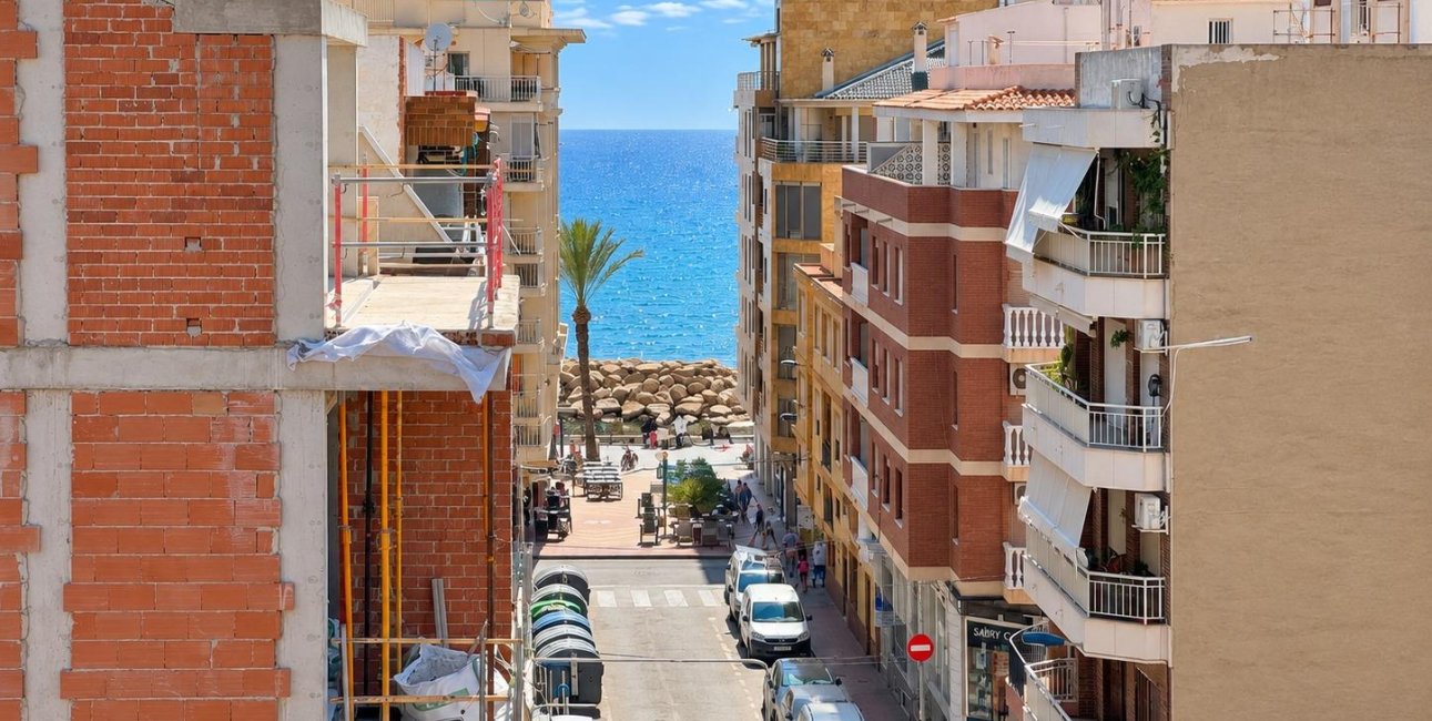 Reventa - Apartamento / piso -
Torrevieja - Playa del Cura