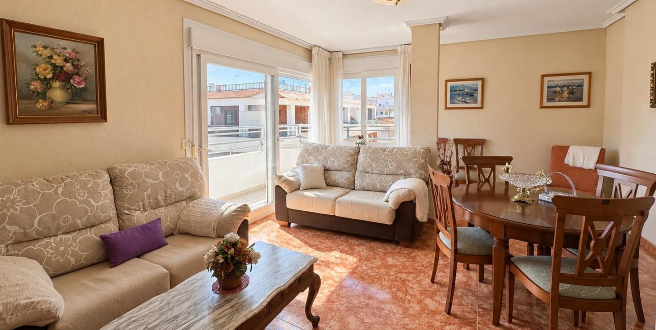 Reventa - Apartamento / piso -
Torrevieja - Playa del Cura