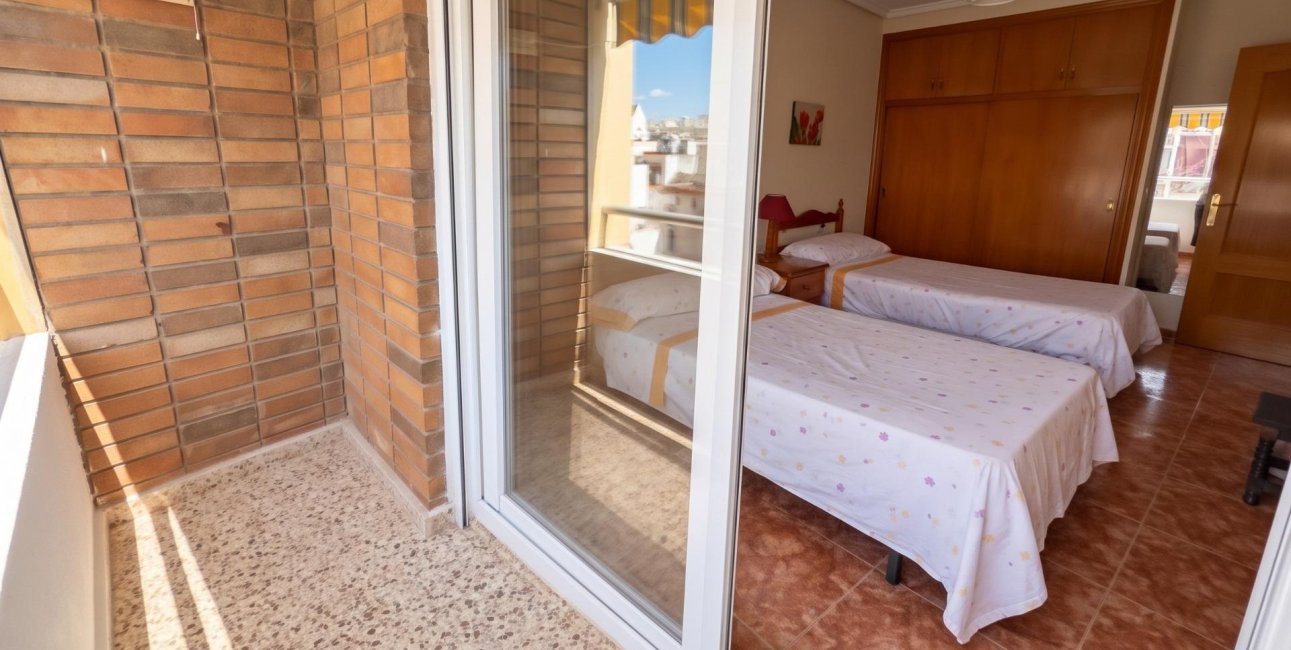 Reventa - Apartamento / piso -
Torrevieja - Playa del Cura
