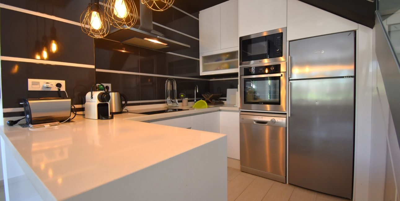 Resale - Townhouse -
Orihuela Costa - Lomas de Cabo Roig