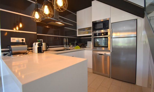 Resale - Townhouse -
Orihuela Costa - Lomas de Cabo Roig