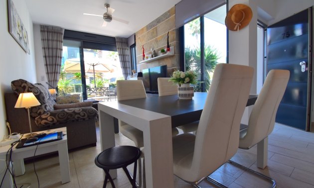 Resale - Townhouse -
Orihuela Costa - Lomas de Cabo Roig
