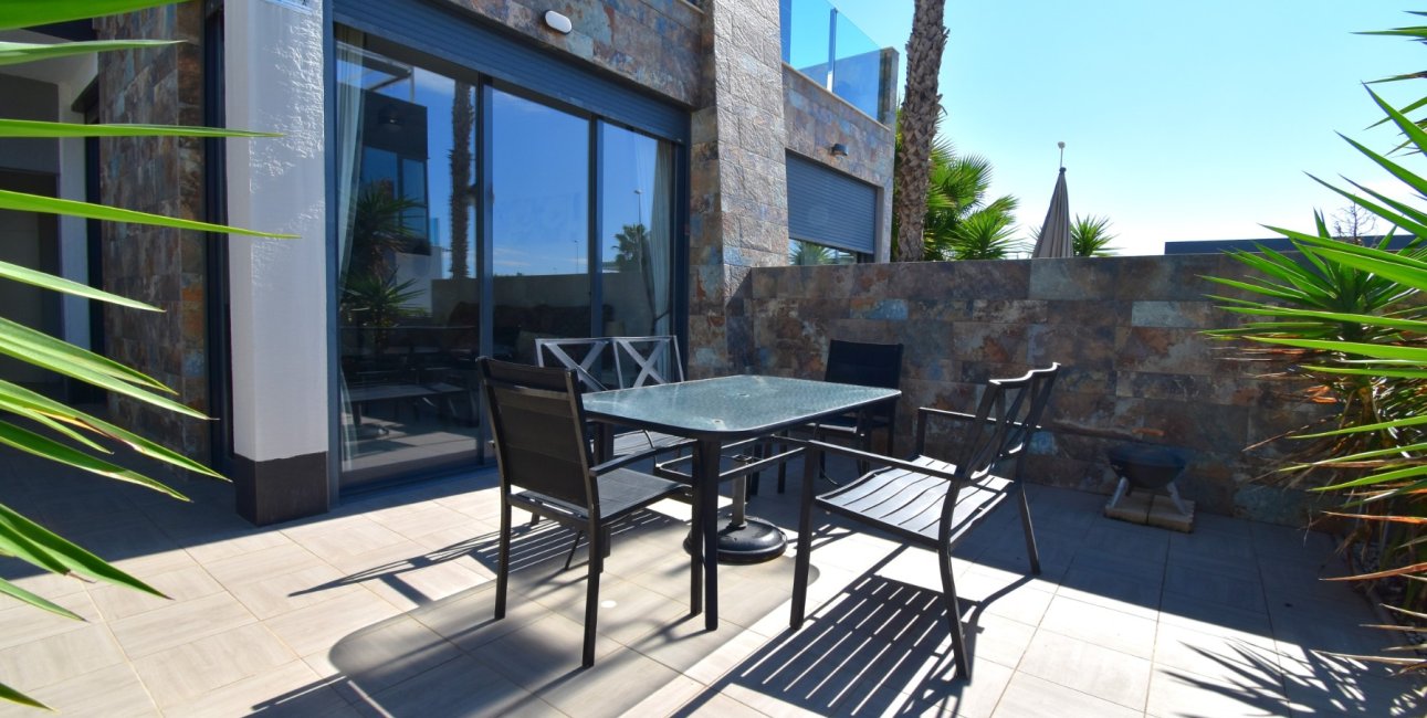 Resale - Townhouse -
Orihuela Costa - Lomas de Cabo Roig