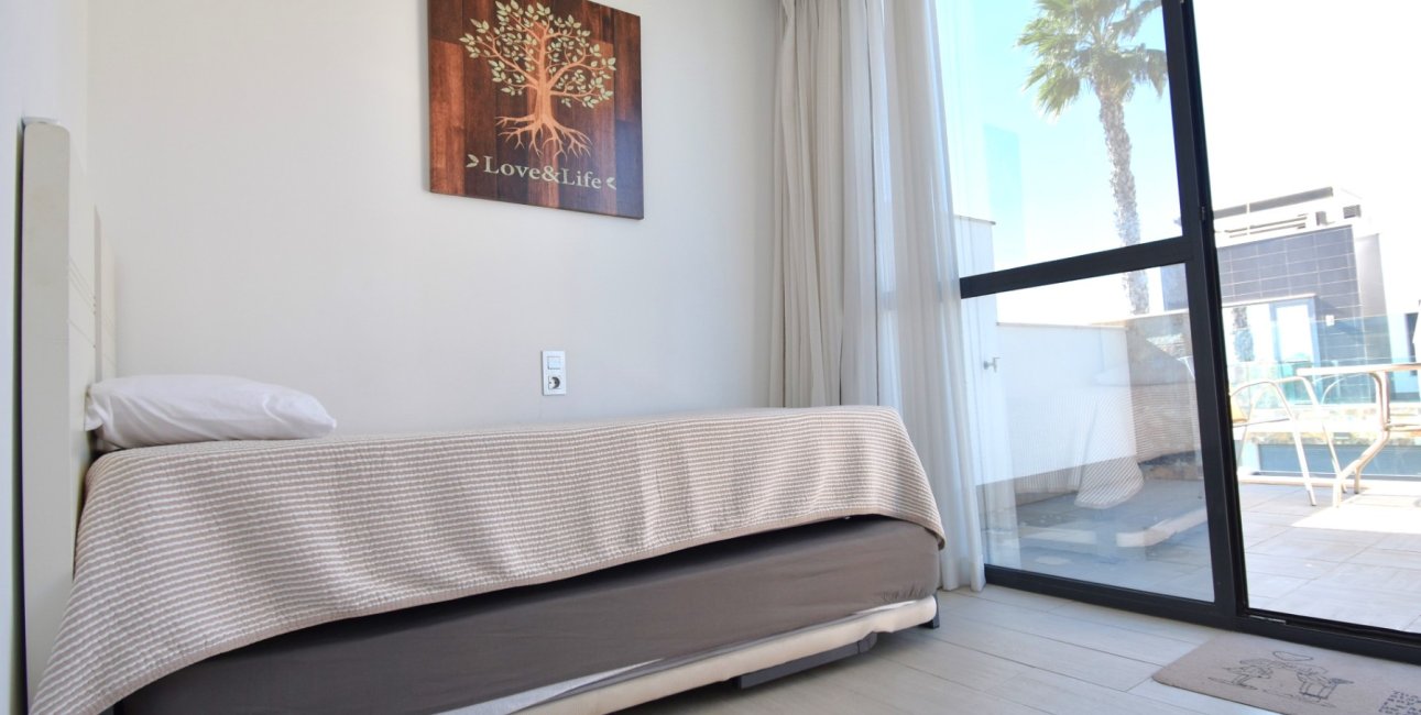 Resale - Townhouse -
Orihuela Costa - Lomas de Cabo Roig
