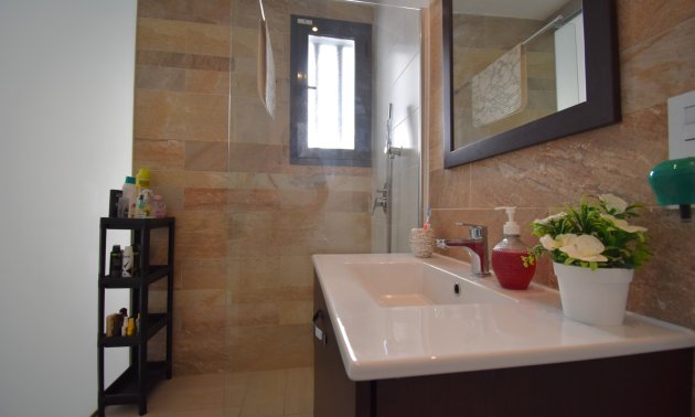Resale - Townhouse -
Orihuela Costa - Lomas de Cabo Roig