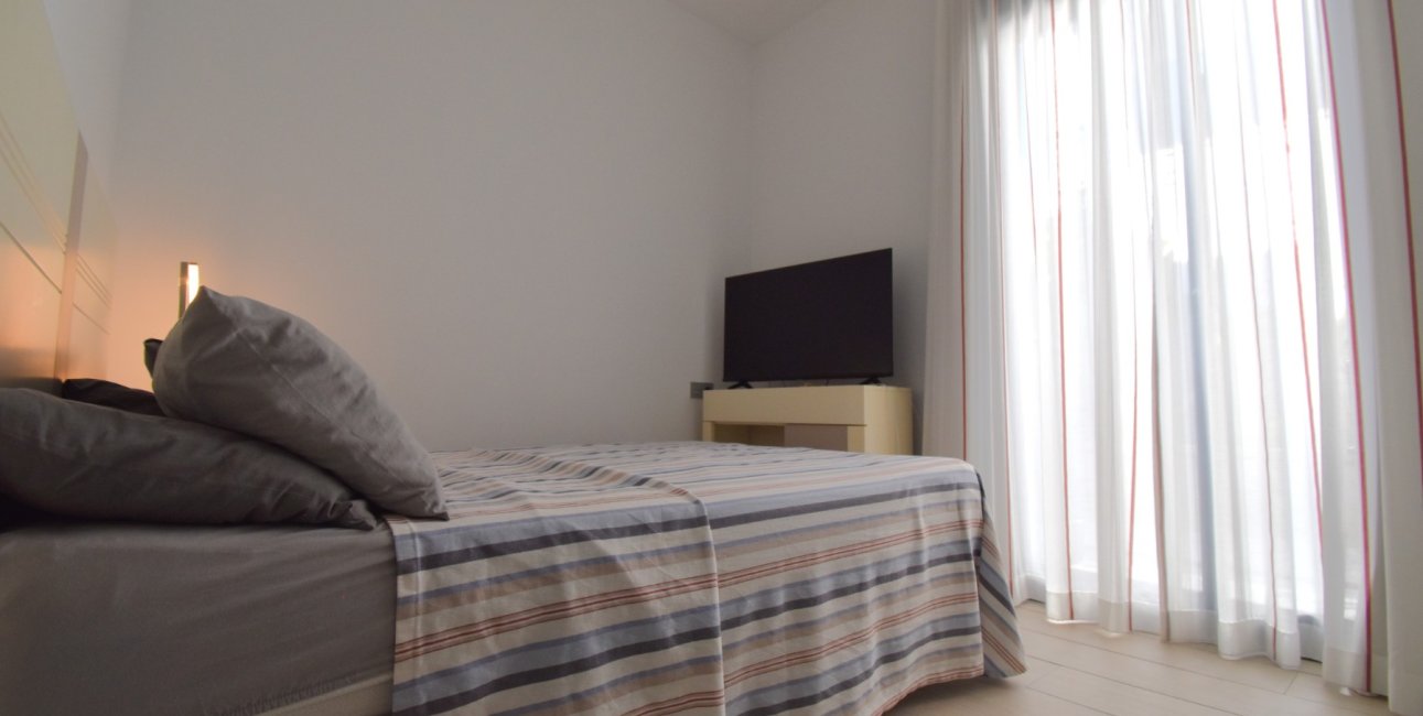 Resale - Townhouse -
Orihuela Costa - Lomas de Cabo Roig