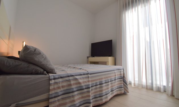 Resale - Townhouse -
Orihuela Costa - Lomas de Cabo Roig