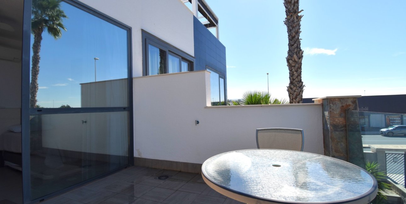 Resale - Townhouse -
Orihuela Costa - Lomas de Cabo Roig