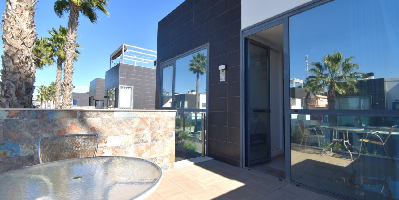 Resale - Townhouse -
Orihuela Costa - Lomas de Cabo Roig