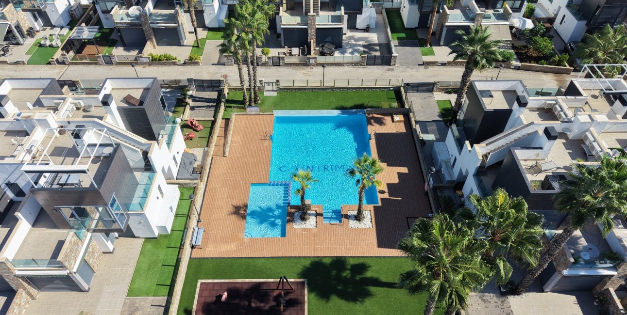 Resale - Townhouse -
Orihuela Costa - Lomas de Cabo Roig