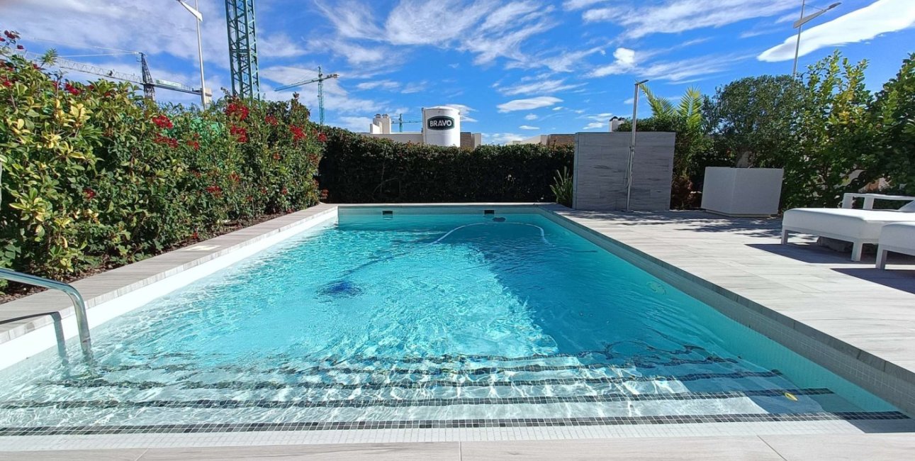 Resale - Villa -
Algorfa - La Finca Golf Resort