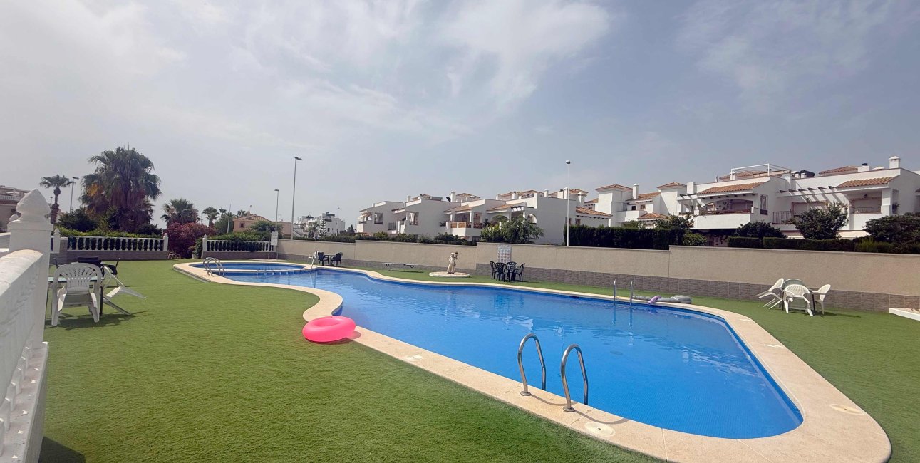 Resale - Townhouse -
Orihuela Costa - Los Dolses