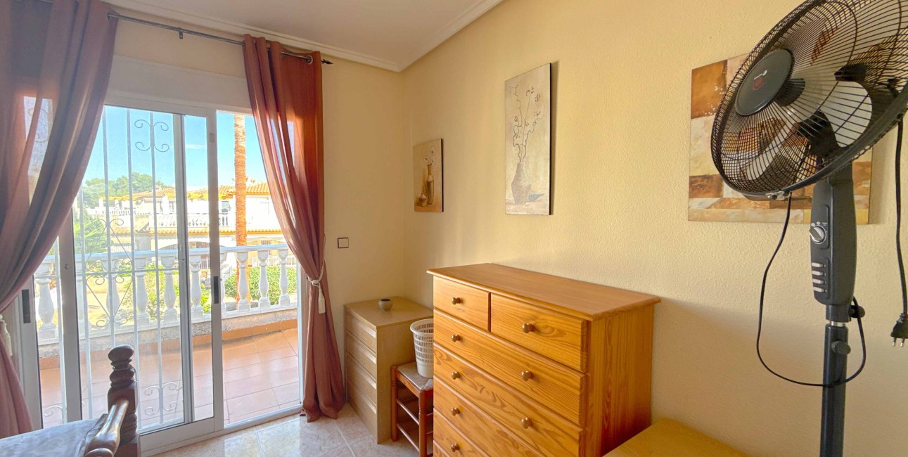 Resale - Townhouse -
Orihuela Costa - Los Dolses